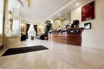 The Avon 4*
